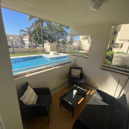 Apartamento En La Carihuela Con Piscina Y Parking, Al Lado De La Playa Apartment Torremolinos Exterior photo